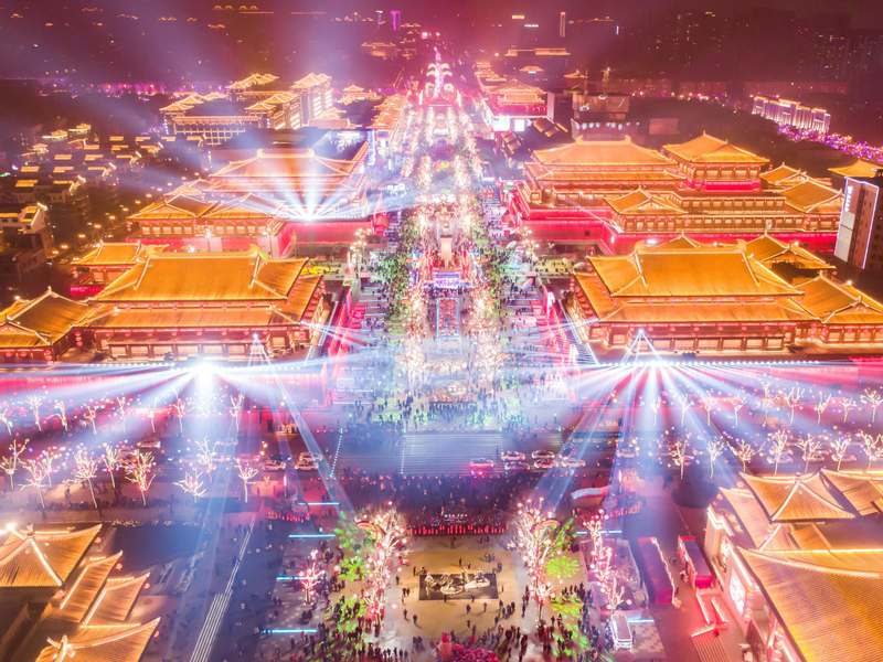 3-day tour of Huaqing Pool, Terracotta Army, and Grand Tang Dynasty Ever Bright City in Xi'an XKNLWQ55