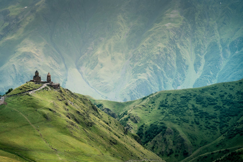 Tbilisi Kazbegi View Tour with Gergeti Trinity 4Em4a07L