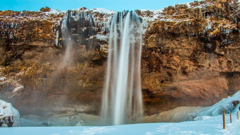 Glacier Lagoon and northern lights tour from Reykjavik UmfuMdyo