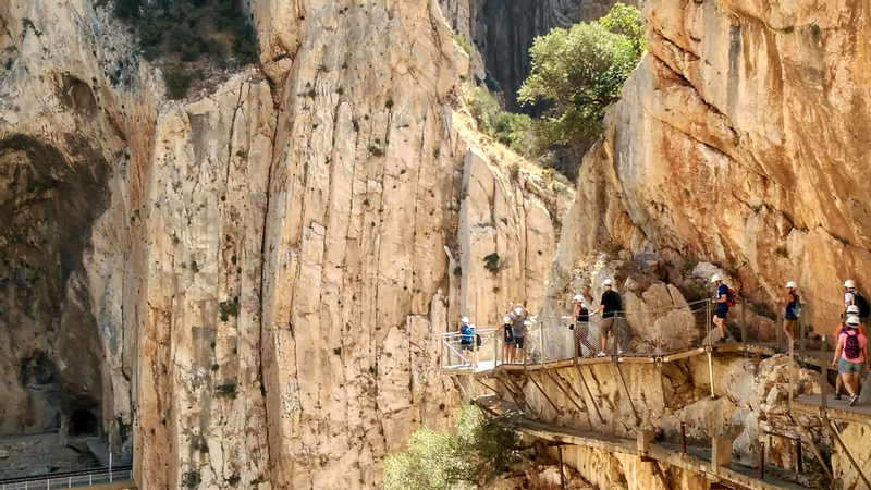 Caminito del Rey Day Tour from Seville isZUfZKe