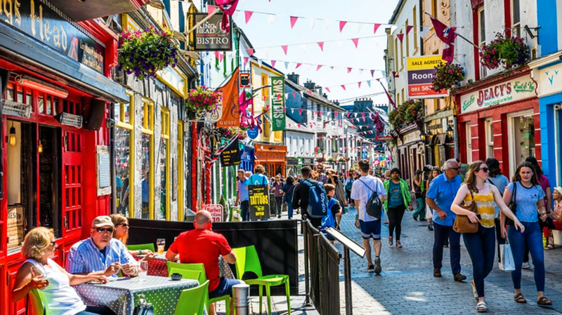 Traditional Irish food tasting and walking tour in Galway City pcxEC10A