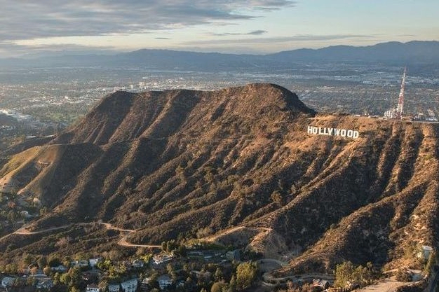 Spirit of the Hollywood Hills cDWt36XI