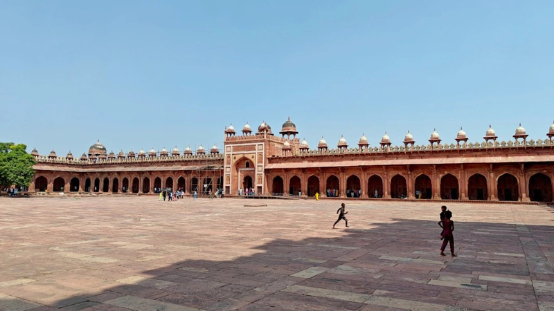 Fatehpur Sikri and Stepwell Tour from Agra to Jaipur gANTOjXJ