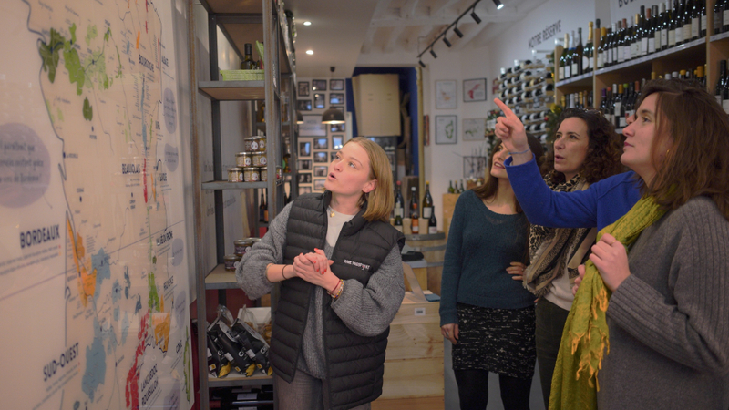 Le Marais Wine or Champagne Tour with 8 Tastings in Paris 2cDB2WwF