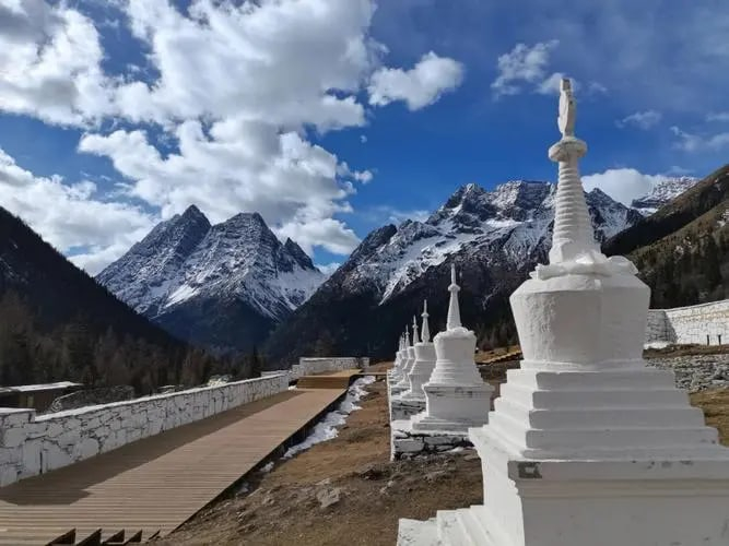 One-day tour to Shuangqiao Valley, Mount Siguniang, Western Sichuan InbUGHsY