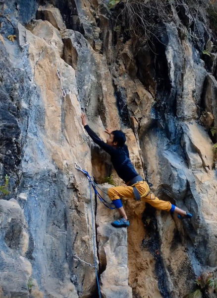 Kathmandu: Hattiban Rock Climbing Day Trip f0miuN3i