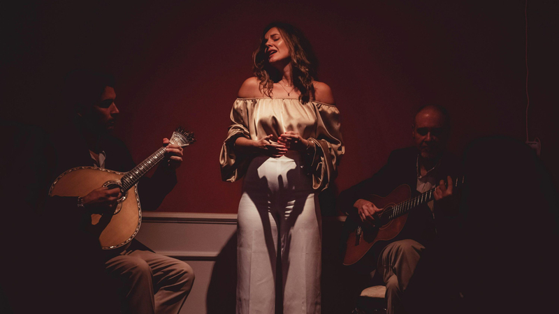 Fado show at Lisboa in Fado with port wine 9qEheBac