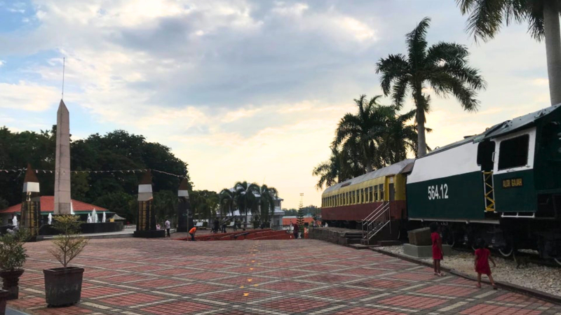 Malacca A Famosa & Port Dickson Full-Day Private Tour rtvyN5ne