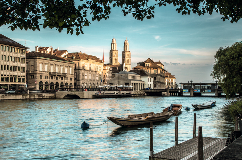 The Best of Zurich Guided Tour with Old Town G1GDLIGy