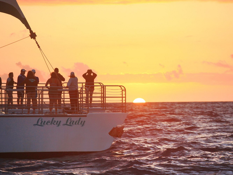 Lucky Lady Deluxe Na Pali Adventure in Hawaii qkEKtvgQ