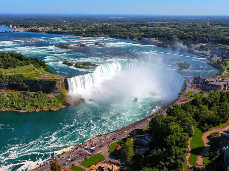 Small Group Niagara Falls Day Tour in Canada VD5qEa7Y