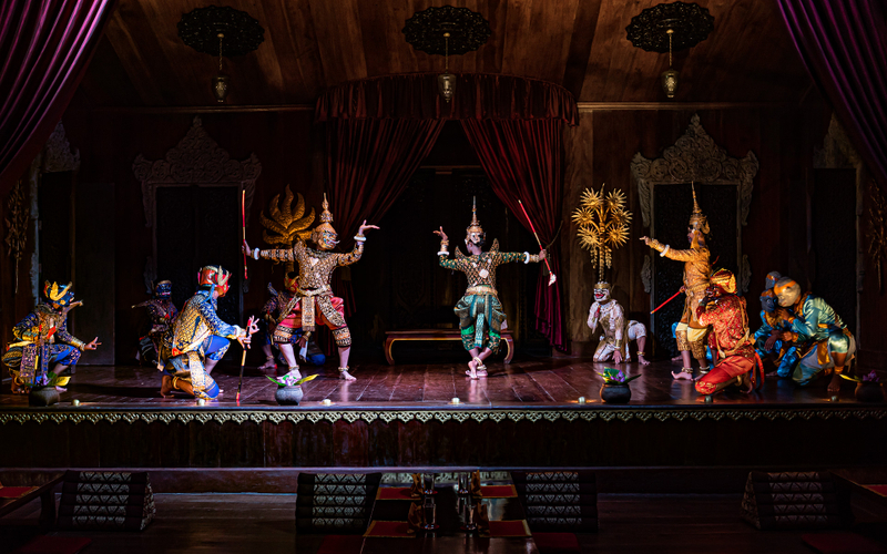 Apsara Theatre: Apsara Show & Cuisine Dinner with Transfer V7S9far5