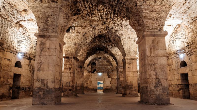 Split: History Walking Tour of the Old Town xBfVugPT