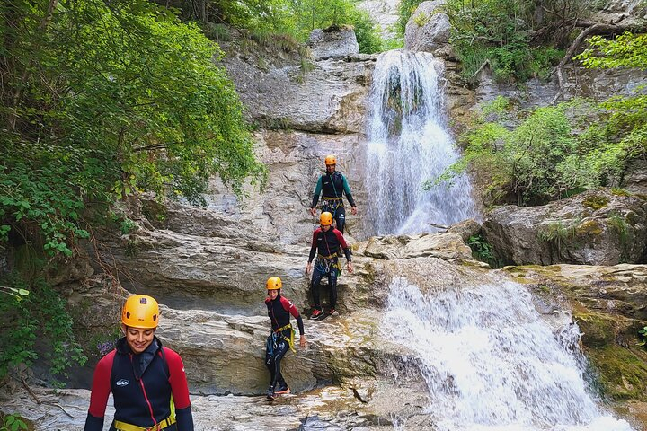 Canyoning Grenoble: the Canyon of Ecouges ckecQ2pL