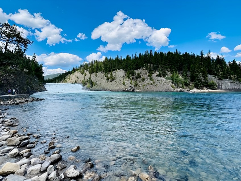Discover the Heart of the Canadian Rockies in Banff sN8tZq0Q