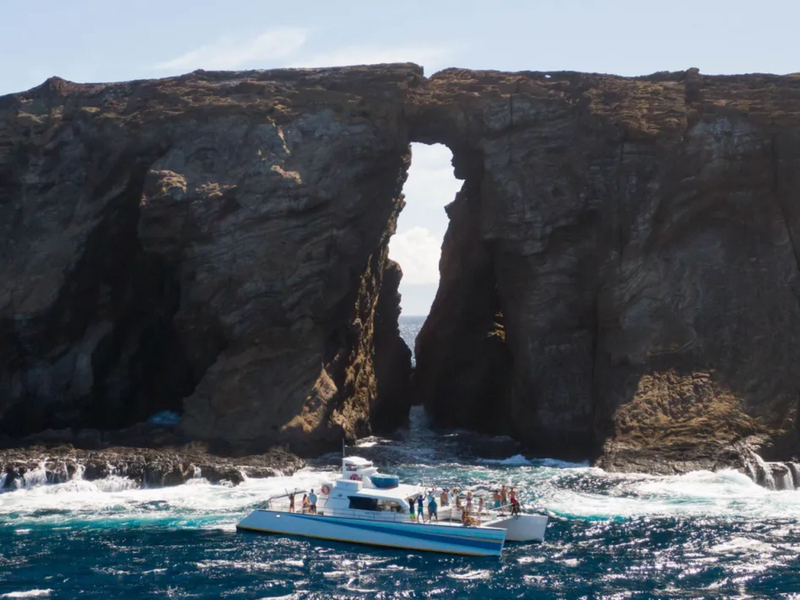 Super Snorkel Niihau and Napali Boat Tour in Kauai atxm07YY