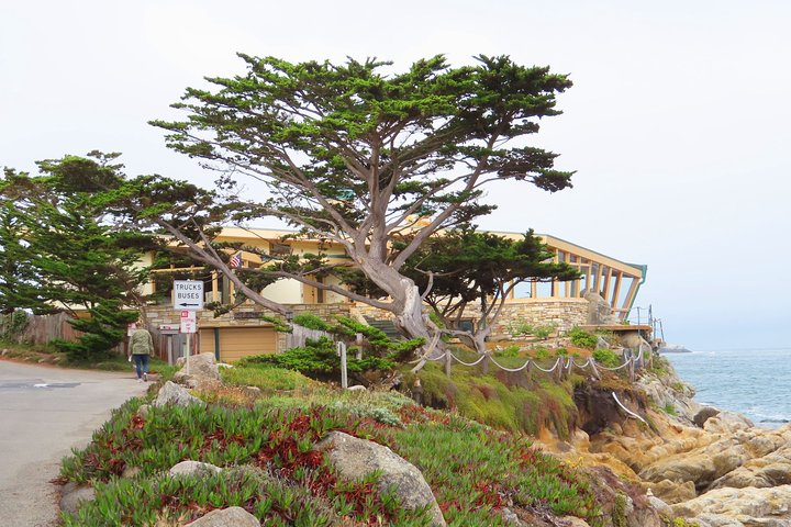 Carmel Point: A Self-Guided Audio Tour JhawOdMi