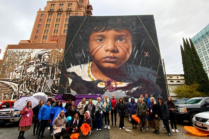 Downtown Sacramento Mural and Art Walking Tour  kYchCDsz