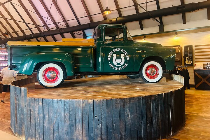 Nearest Green Private Whiskey and Wine Tour from Nashville DMyEJyEE