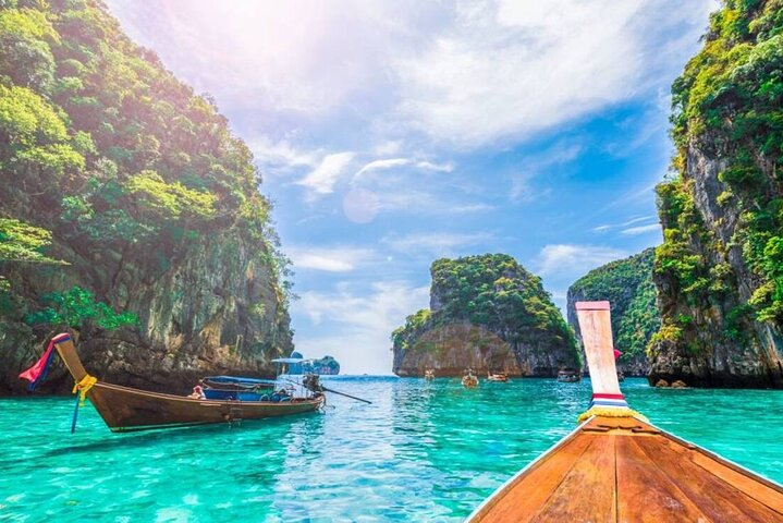 From Phuket : Phi Phi Island, Maya Bay & Khai Island by Speedboat 2hkZk9wJ