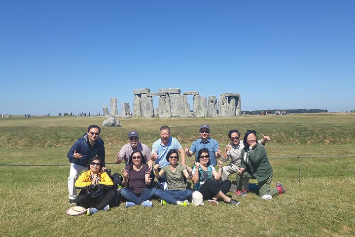 Salisbury and Stonehenge Day Tour from Winchester pY4vLxFh