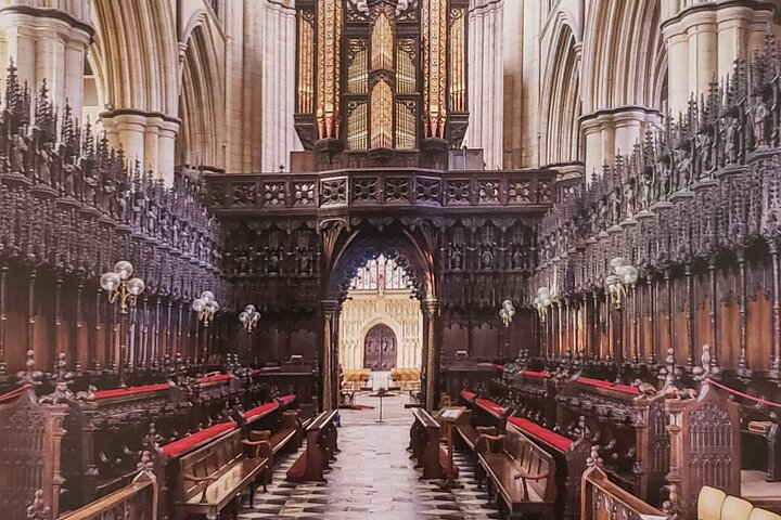 Beverley Minster's Lore and Legends: A Self-Guided Audio Tour VslfZmI6