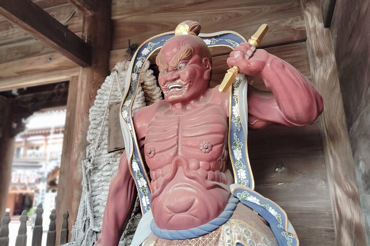 Near Osaka: Chant & Pray at Historic Nakayama-dera Temple Zlx19TF9