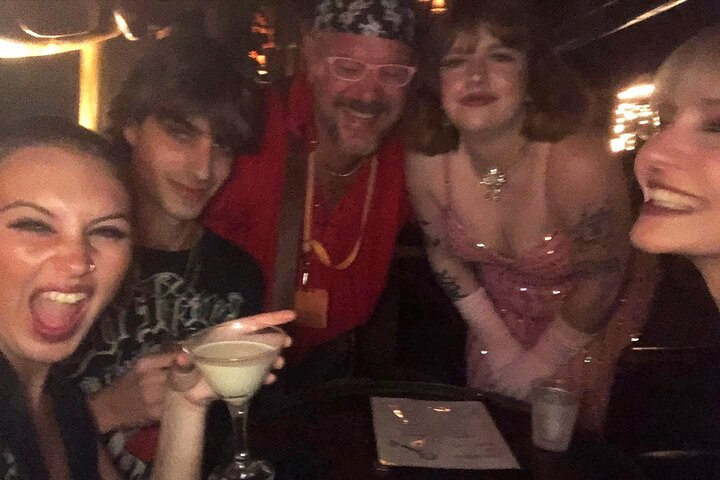 Captain Stoner's Dive Bar Crawl  jPeg9s3B