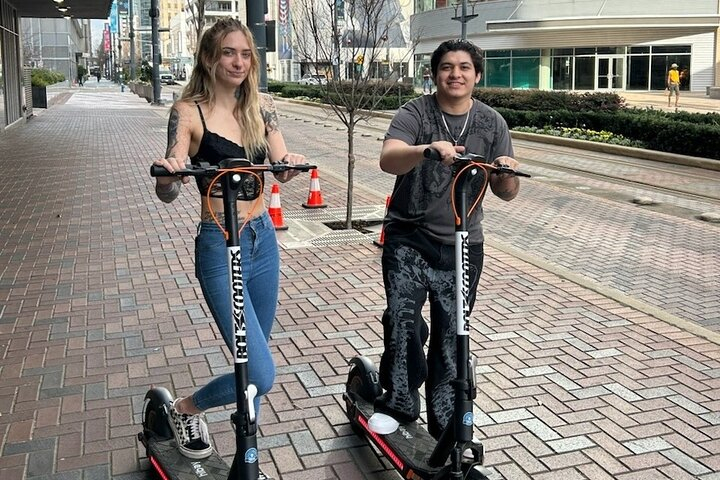 Explore Downtown Houston by Max Pro E Scooter MTQw5295