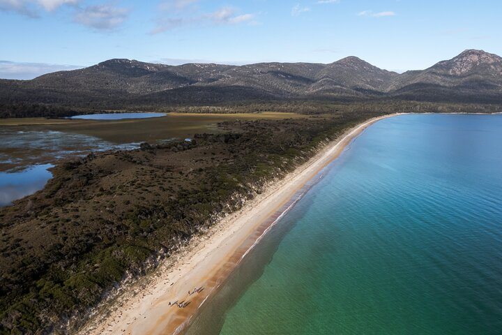Freycinet Walking Tour C8PtlLdV