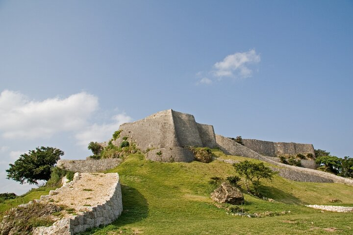 Okinawa: Katsuren Castle Ruins and Museum Guided Tour bpdVBBPz