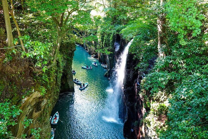 Takachiho Gorge & Ancient Shrines Day Trip from Fukuoka  P4JKeCCF