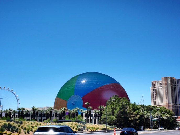 Las Vegas Sightseeing Tour with Famous Landmarks Photo Opportunities QDqNOrtX