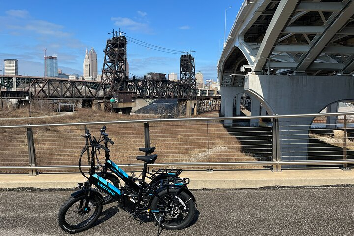 4 Hours E-Bike Rental in Cleveland  BfNQ26Q4