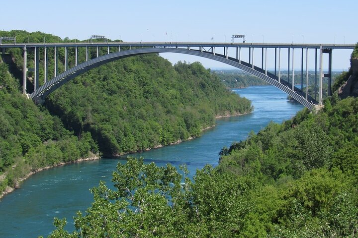 Guided Artpark, River Hike and Climbing Experience Tour txPFCUFk