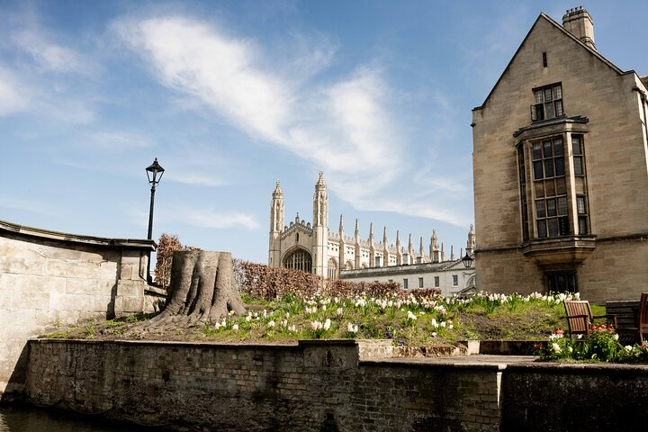 Private | Cambridge Walk & Punt Tour by Alumni™ & King's Chapel xU2VzDeW