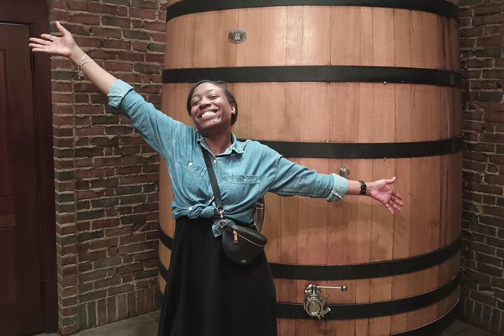 NON BUS VIP Traverse City Brewery And Distillery Tour ijEDwliC