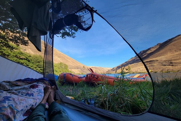 3-Day Camping & Rafting Tour in the Wilderness of Deschutes River xz09wTUO