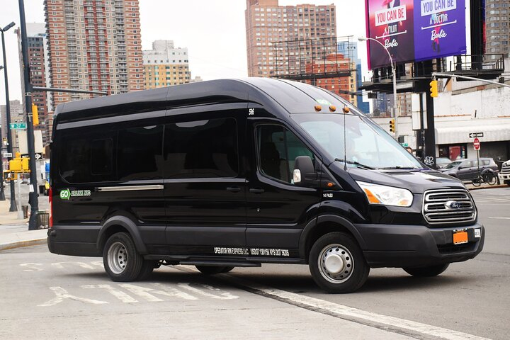 VIP Private Trip to Woodbury Common Premium Outlets Hl8icLe7