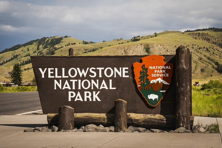 Self-Guided Audio Tour of Yellowstone’s West Thumb Basin rnd5fcKF