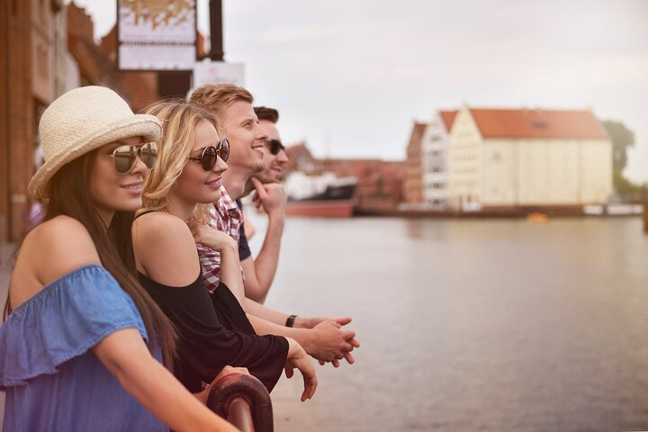 Explore Newcastle in 90 Minutes with a Local ACtTRq7K