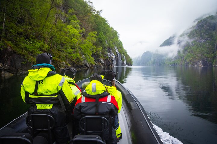 Fyksesund majestic RIB Adventure from Øystese HN0mVUo2