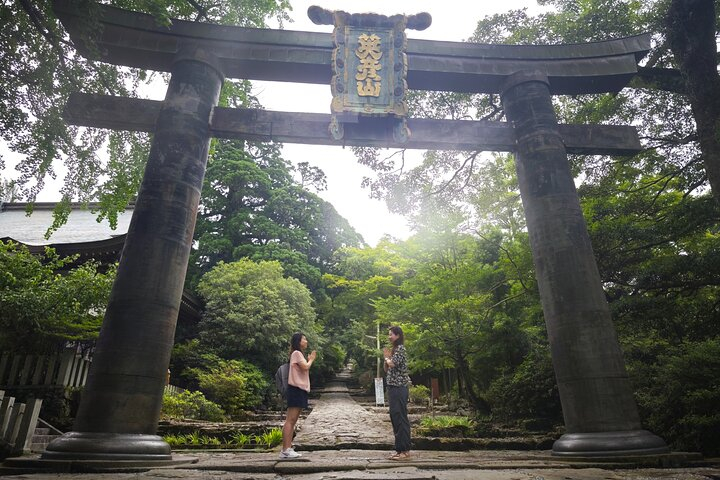 Private Day Tour in Hidden Fukuoka Japan QUKdFg7c