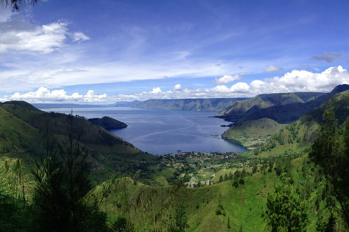 One day tour to explore brastagi High land & lake Toba departure from Medan cK2zKUZh