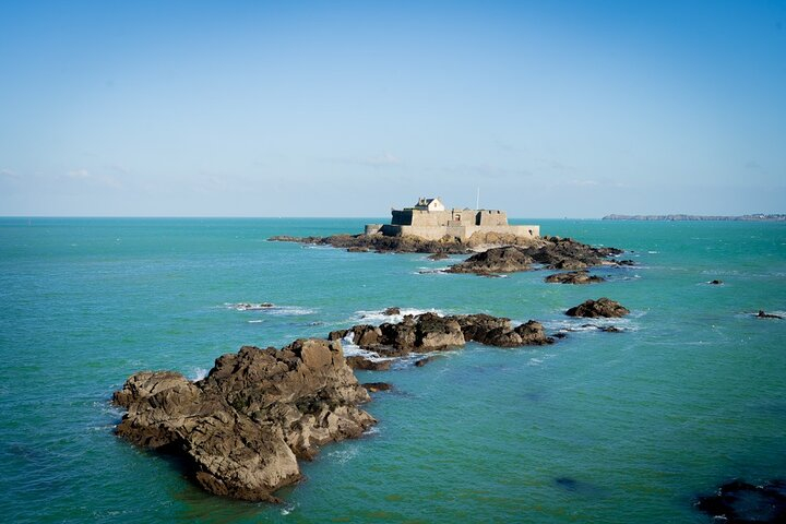 Discover the Walled City in 2 Hours Saint-Malo Walking Tour Lw8PXgzS