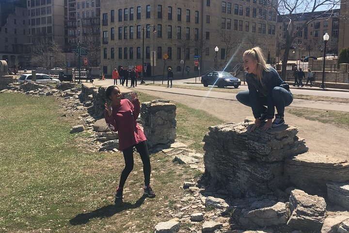 Minneapolis City Scavenger Hunt Excursion by 3Quest Challenge QHpoys7g