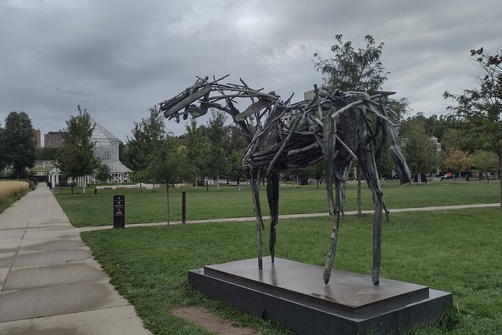 Minneapolis Sculpture Garden: A Self-Guided Walking Tour  iCQMYomw