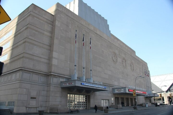 Kansas City Scavenger Hunt: Fountains, Fun & Hidden Finds wpwkEsF5