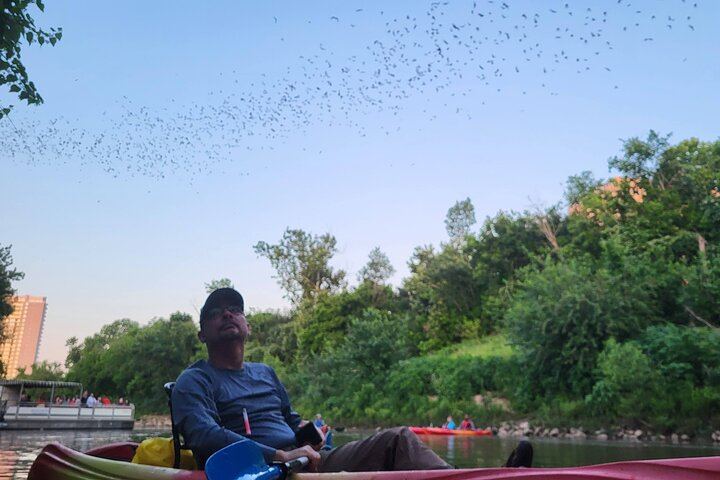Downtown Houston Bat and Skyline Kayaking Tour vXvynTPZ