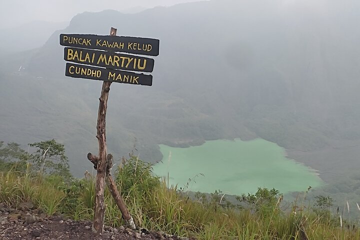 Kelud Volcano trekking 9c2xFdVF